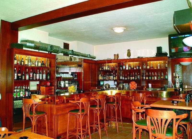 Hotel Restaurant Atrachjata Aléria Restaurant foto